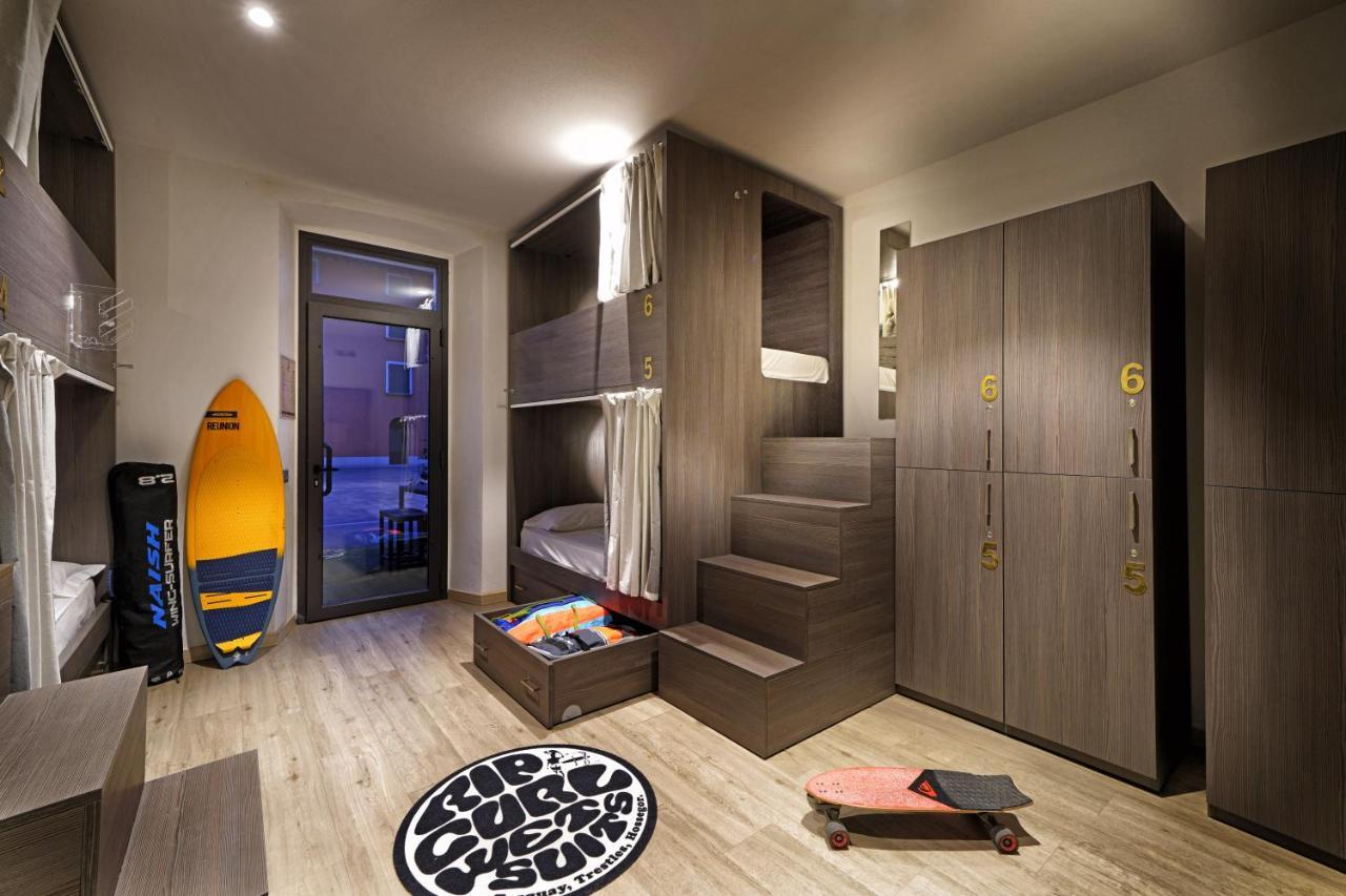 "La Locanda" Campione Del Garda Hostel Ngoại thất bức ảnh