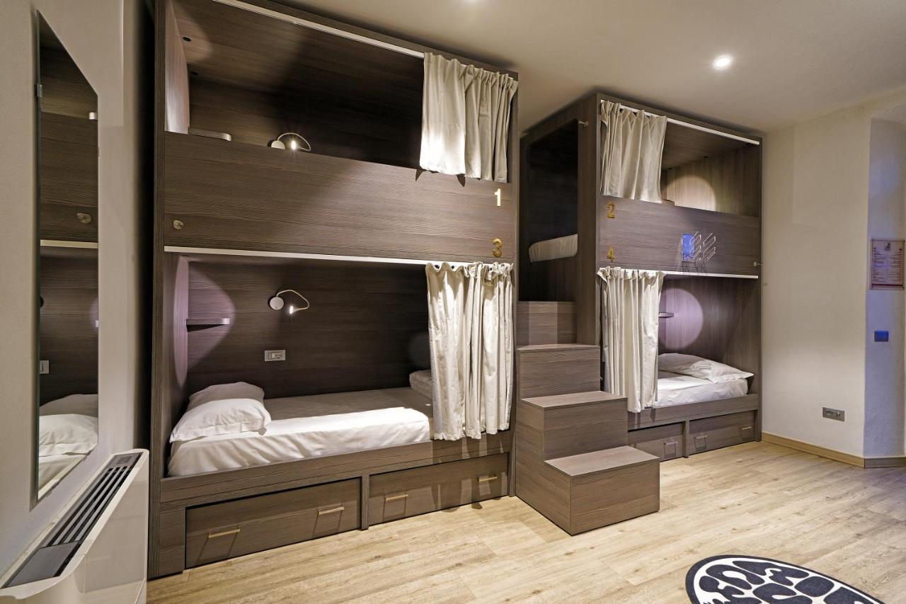"La Locanda" Campione Del Garda Hostel Ngoại thất bức ảnh